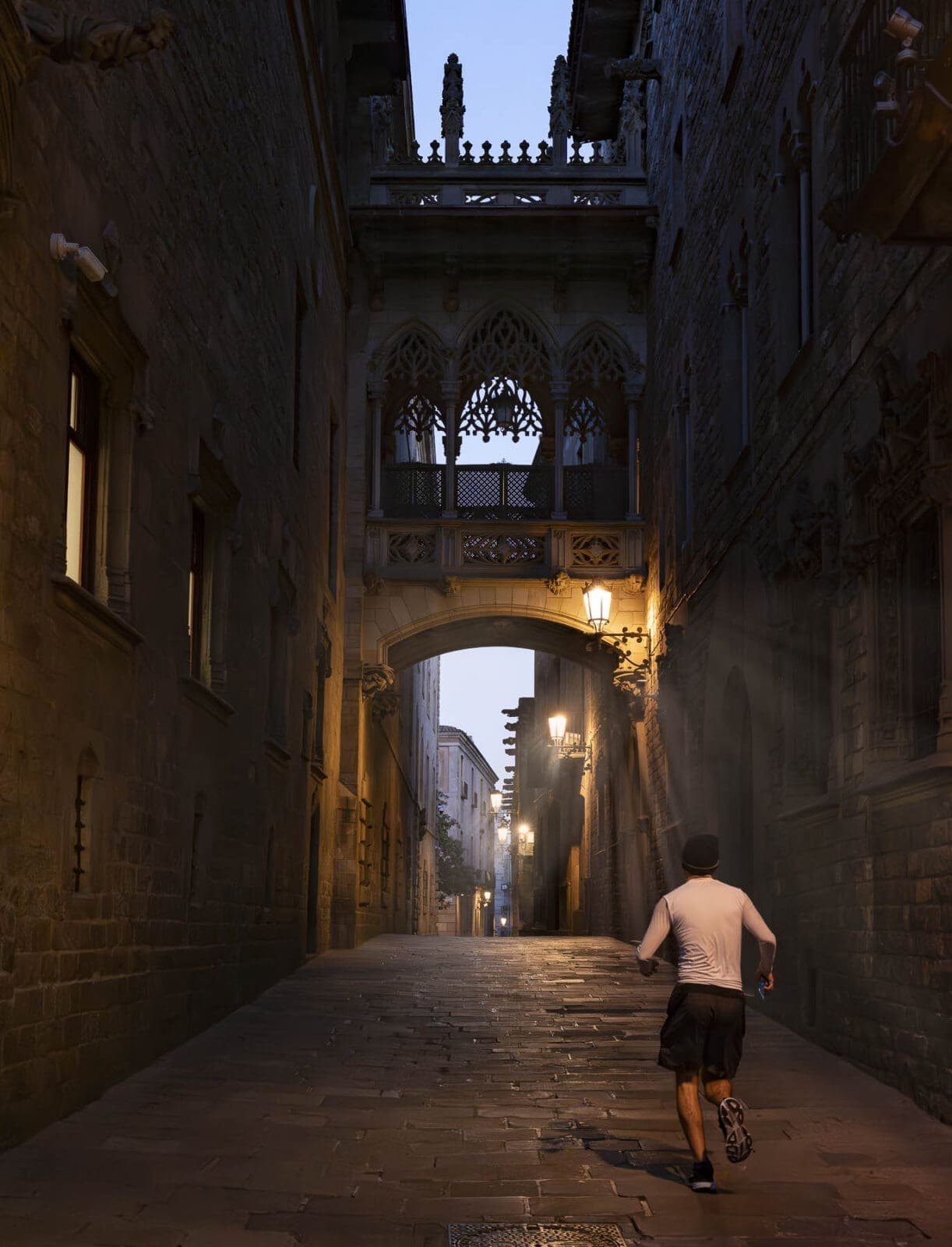 Barcelona Food Guide: Unsere Lieblingsorte in unserer Lieblingsstadt 76 Barcelona foodguide 112 | Barcelona ist unsere absolute Lieblingsstadt. Wir waren hier auf Hochzeitsreise, wir kennen gefühlt jede Gasse und trotzdem finden wir bei jedem Besuch etwas Neues. Weil sich in den letzten Jahren einiges getan hat, haben wir diesen Guide einmal komplett neu geschrieben. Alle Spots sind frisch besucht oder geprüft, geschlossene Läden sind rausgeflogen und ein paar neue Lieblinge dazugekommen.