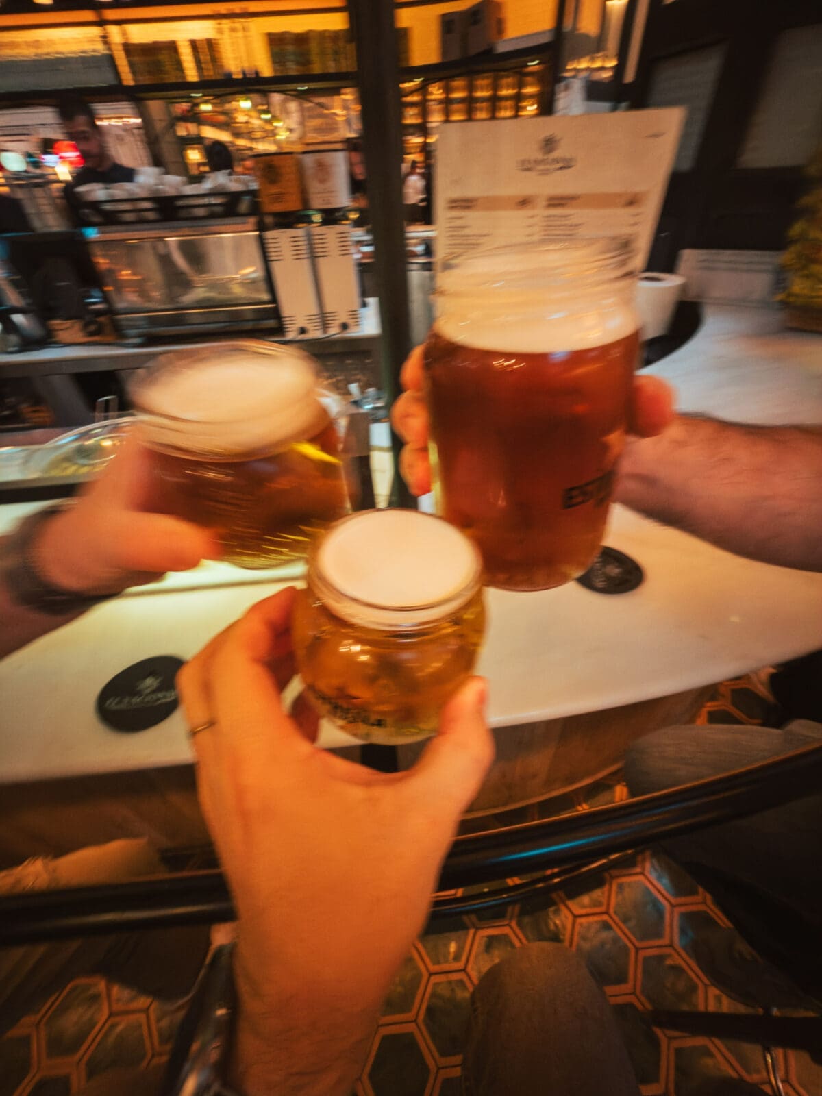 Barcelona Food Guide: Unsere Lieblingsorte in unserer Lieblingsstadt 9 IMG 9060 | Barcelona ist unsere absolute Lieblingsstadt. Wir waren hier auf Hochzeitsreise, wir kennen gefühlt jede Gasse und trotzdem finden wir bei jedem Besuch etwas Neues. Weil sich in den letzten Jahren einiges getan hat, haben wir diesen Guide einmal komplett neu geschrieben. Alle Spots sind frisch besucht oder geprüft, geschlossene Läden sind rausgeflogen und ein paar neue Lieblinge dazugekommen.