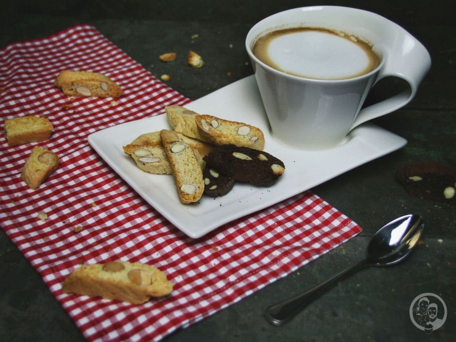 cantuccini rezept geb%C3%A4ck backen 7 | Vom 12. bis zum 16. Februar 2016 findet in Frankfurt am Main wieder die bedeutendste internationale Konsumgütermesse "Ambiente" statt und wir freuen uns schon darauf, in diesem Jahr dabei zu sein. Wir sind schon ganz gespannt darauf, zu erleben, was die Aussteller für Neuheiten mitbringen und werden uns einen tollen Tag machen und viele liebe Bloggerfreunde treffen :-)