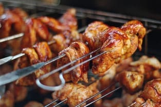 Hähnchenspieße mit BBQ-Sauce