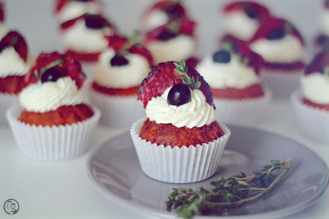 herzhafte spanische cupcakes 4 | Heute melden wir uns wieder nach unserem kurzen aber soooo schönen Urlaub aus Barcelona zurück. Und voller Tatendrang haben wir uns heute sofort wieder in die Küche gestellt - auch wenn das Wetter eher zu Faulenzen auf dem Balkon oder im Park einlädt ;-)