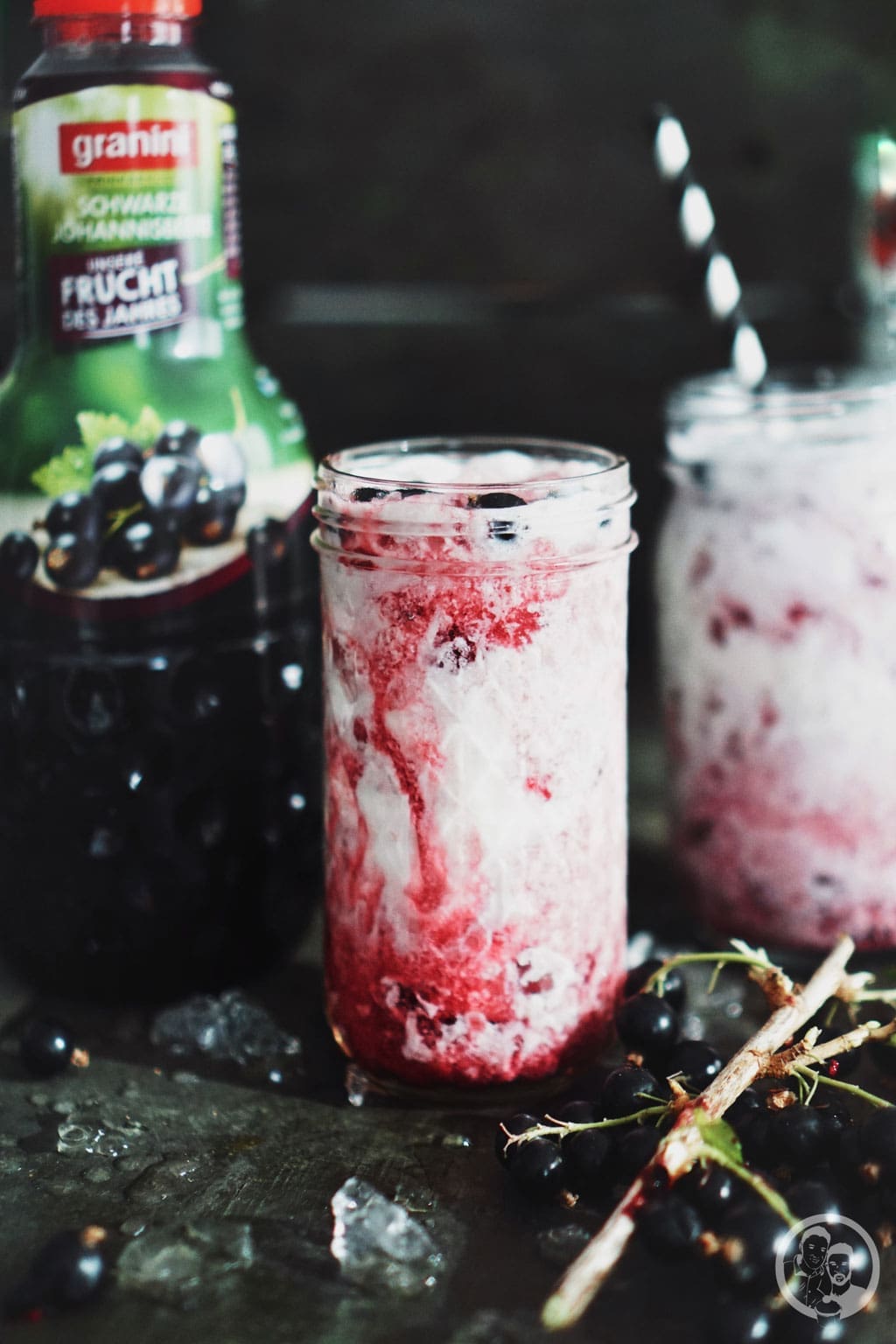Schwarze Johannisbeere Colada 6 image 1 2 1 9 | Longdrinks & Cocktails