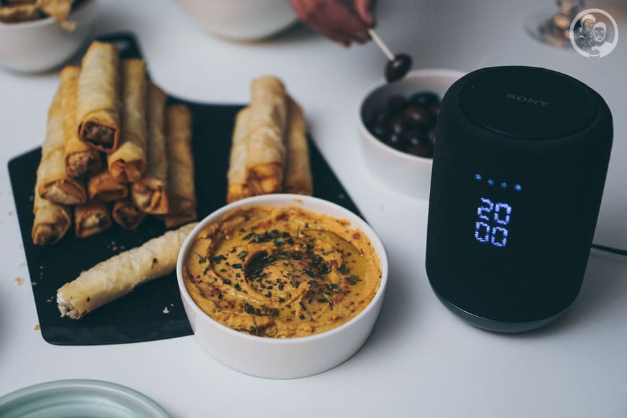 Börek 1 image 2 3 5 3 | Unsere Küche ist der Mittelpunkt unserer Wohnung ... hier verbringen wir die meiste Zeit! Ob beim Kochen und Backen, beim gemütlichen Zusammensein oder auch bei spontanen Partyabenden. Dazu gibt es immer leckere Snacks, denn hungern muss definitiv keiner unserer Freunde bei uns :) So auch nicht bei unserer letzten kleinen Küchenparty! Es gab köstliches Finger Food in Form von Börek.