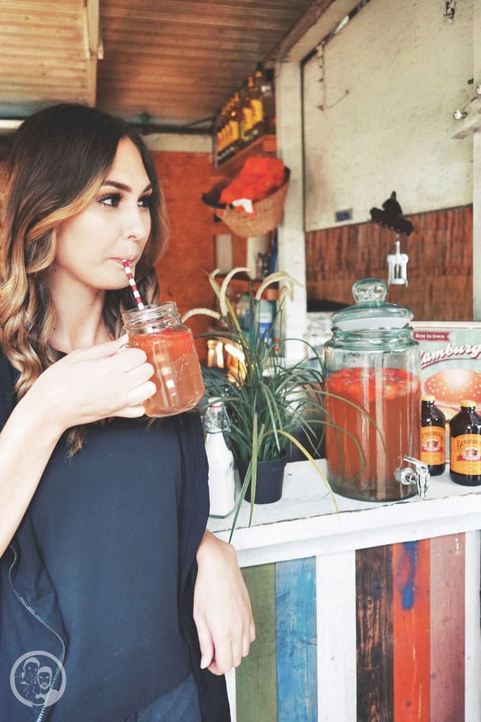 Erdbeer-Rhabarber Bowle 2 image 3 4 7 | ... wir haben auch eine Torte gebacken, aber in erster Linie wollten wir ein Getränk mitbringen … um genauer zu sein, es sollte eine Bowle werden.