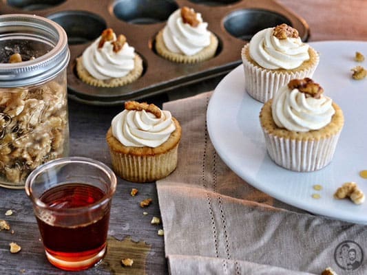 Maple-Walnut Cupcakes 3 image 4 3 0 8 | Unsere liebe Tante Anneliese reist für ihr Leben gerne jedes Jahr für mehrere Wochen durch die Welt und es gibt noch kaum einen Fleck, wo sie bisher noch nicht gewesen ist ... Da sind wir ein wenig neidisch! Aber vielleicht schaffen wir das ja auch irgendwann auch, so viele Reiseträume wahr zu machen.