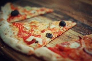 image 6 2 8 7 | Im August wurden wir beide mit einigen anderen deutschen und internationalen Food-Bloggern eingeladen, bei einem Workshop zum Thema Pizza und Pasta teil zu nehmen. Wir waren natürlich direkt Feuer und Flamme dafür und haben sofort einen Tag Urlaub für den 09.09.14 eingereicht.