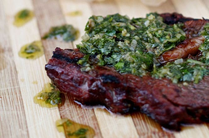 Mariniertes Roastbeef mit Chimichurri 3 image 6 8 2 | Auf der Suche nach Inspiration für Marinaden und das Chimichurri und daher, dass wir für die nächste Grillsaison uns grilltechnisch etwas vergrößern wollen, sprang uns der Grill-Profi-Shop.de auf einer Seite entgegen, der voll auf die Marke "Enders" setzt.