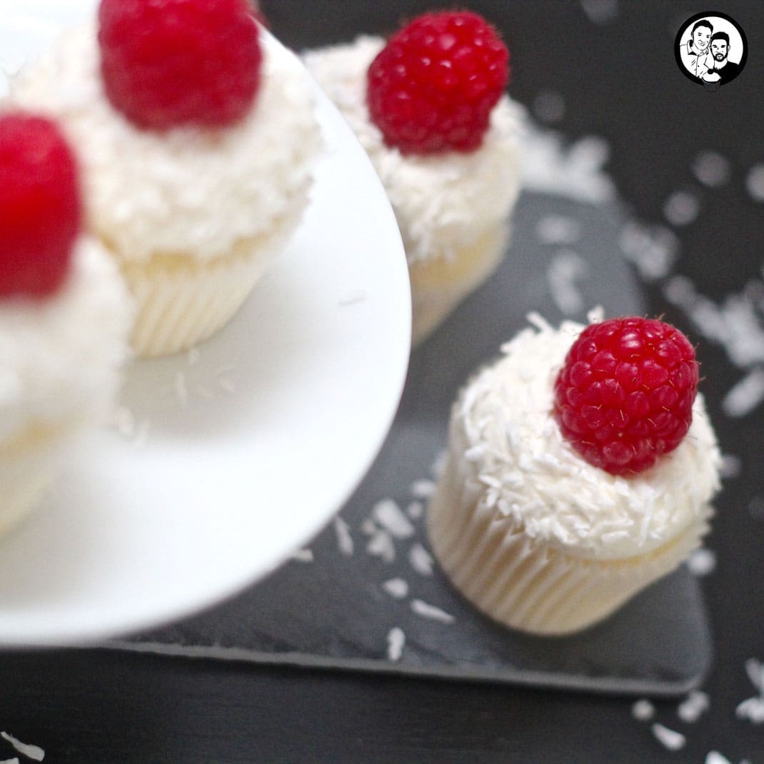Kokos-Himbeer Cupcakes_Backen_Rezept