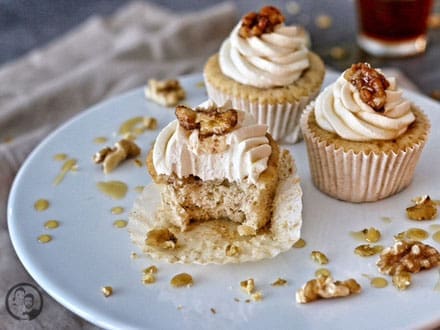 Maple-Walnut Cupcakes 6 Maple-Walnut Cupcakes_Backen_Rezept