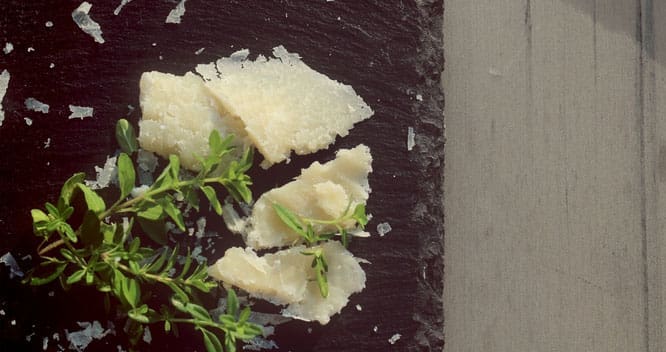 Parmesan und Kräuter
