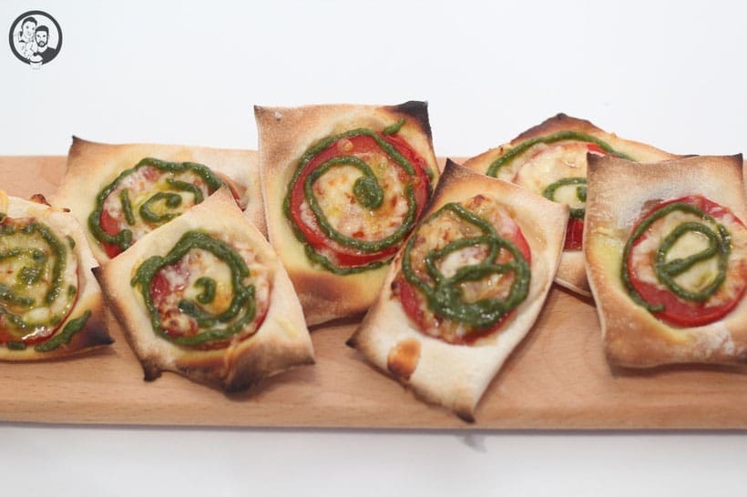 Pizza Snacks mit Pesto 2 Pizza Snacks mit Pesto