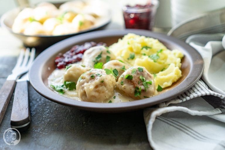 Wirsingroulade vom Huhn 6 Köttbullar aus Geflügelhack