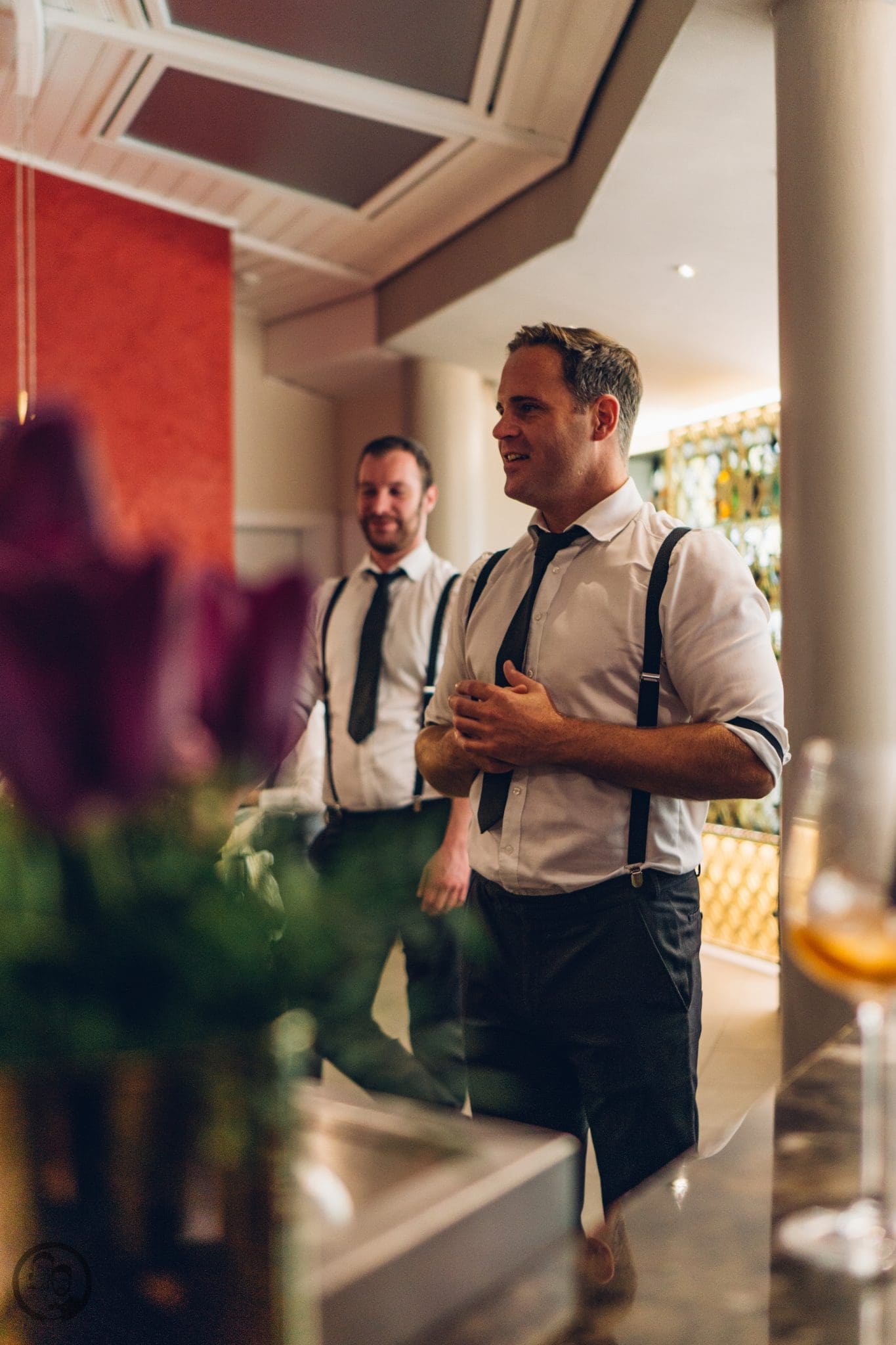 Vila Vita 3 | Heute möchten wir euch von einem Foodie-Tag der Extraklasse durch Marburg berichten, dass ist nämlich schon lange überfällig. Die Vila Vita Marburg&nbsp;hat gemeinsam mit Cat von Schlemmerkatze zum Schlemmertag gerufen und da sagen wir definitiv nicht nein zu.Die Vila Vita kennen wir ja schon seit der Landpartie im letzten Jahr und im März&nbsp;durften wir den Genusstempel in seiner ganzen Vielfalt erleben. Zum Abschluss wurde dann auch noch gemeinsam gekocht und unseren Favorit von diesem Abend, stellen wir euch heute vor - Spicy Tartar Roll!