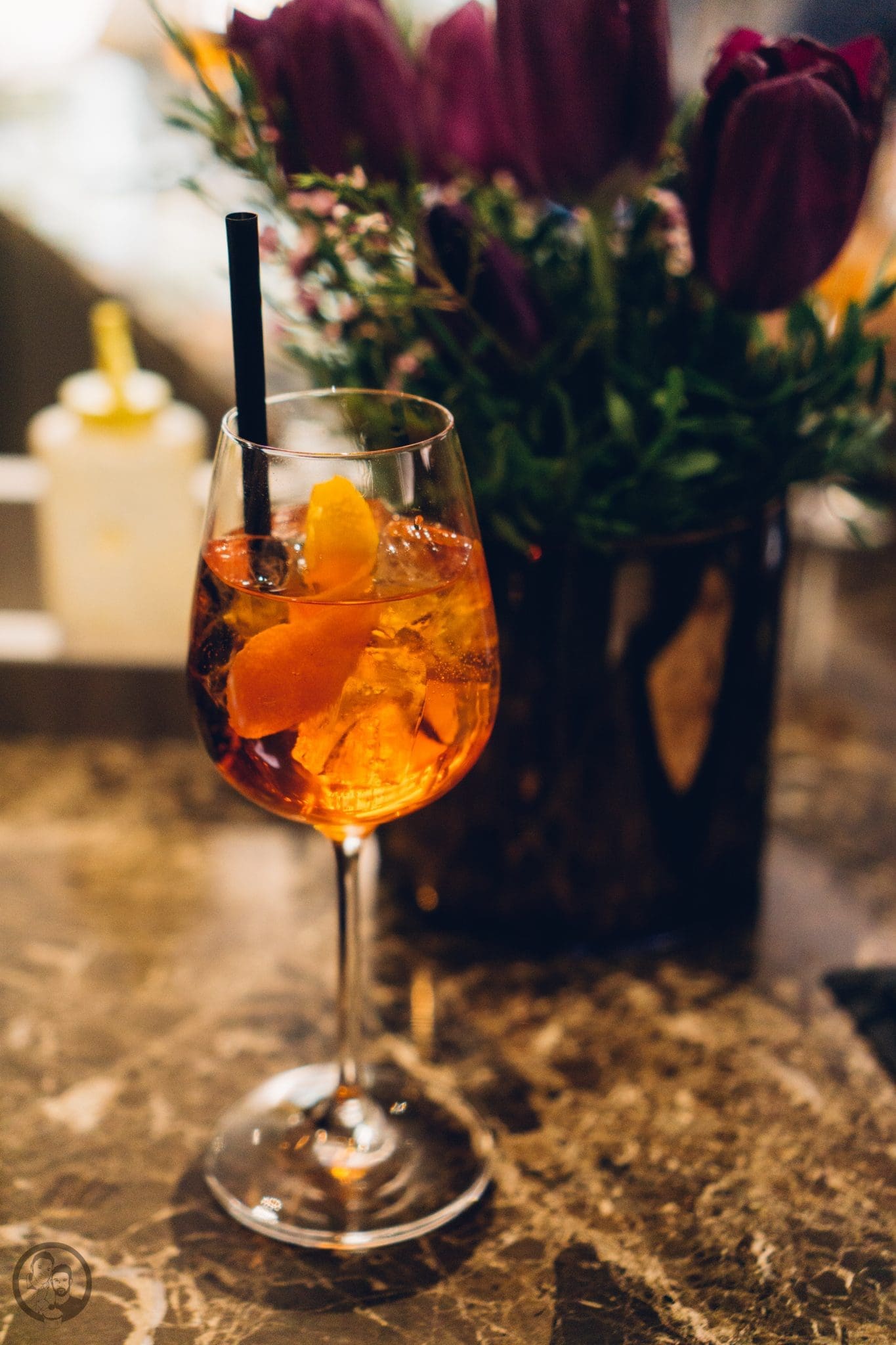 Vila Vita 4 | Heute möchten wir euch von einem Foodie-Tag der Extraklasse durch Marburg berichten, dass ist nämlich schon lange überfällig. Die Vila Vita Marburg&nbsp;hat gemeinsam mit Cat von Schlemmerkatze zum Schlemmertag gerufen und da sagen wir definitiv nicht nein zu.Die Vila Vita kennen wir ja schon seit der Landpartie im letzten Jahr und im März&nbsp;durften wir den Genusstempel in seiner ganzen Vielfalt erleben. Zum Abschluss wurde dann auch noch gemeinsam gekocht und unseren Favorit von diesem Abend, stellen wir euch heute vor - Spicy Tartar Roll!