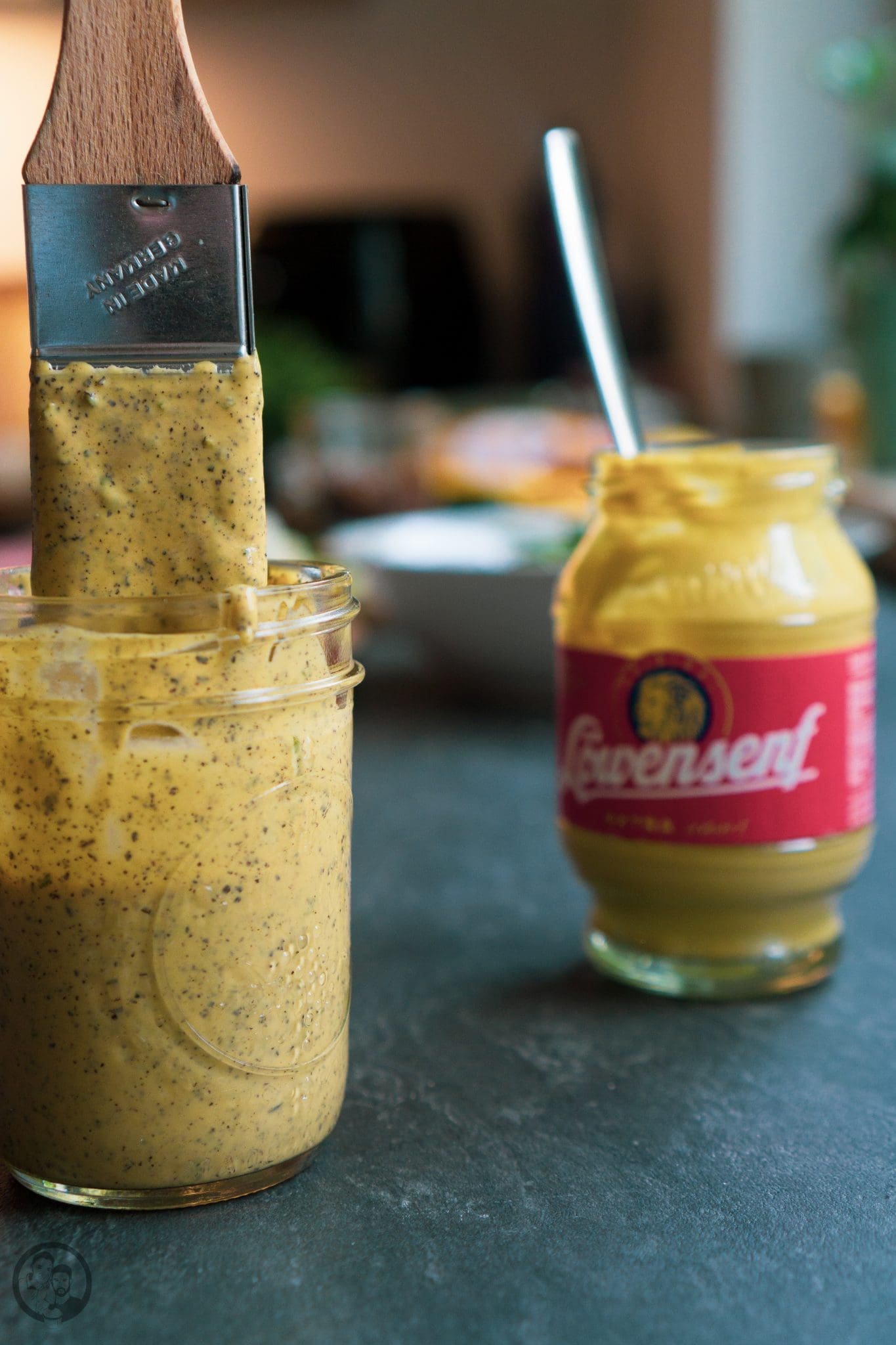 Marinade mit Löwensenf Glas