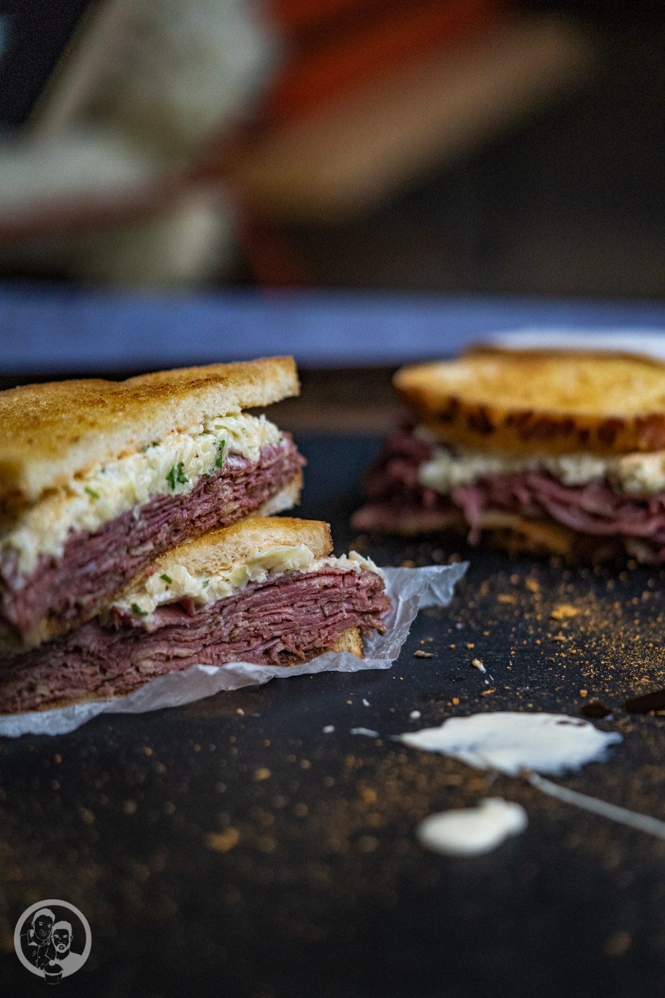 Gin gebeizter Thunfisch 12 foodbloghouse nl 30 | Heute schreibe ich euch aus unserem Food.Blog.House. in den Niederlanden. Hier verbringen wir ein Wochenende mit liebgewonnen Foodblogger-Kollegen und wir verwöhnen uns selber mit einem 10-Gänge-Menü! Wir sind für den Fischgang zuständig und haben lange getüftelt über unser Gericht für diesen besonderen Tag. In Gin gebeizter Thunfisch mit Wasabipüree und Pak Choi - klingt doch nach einer guten Wahl, oder?!