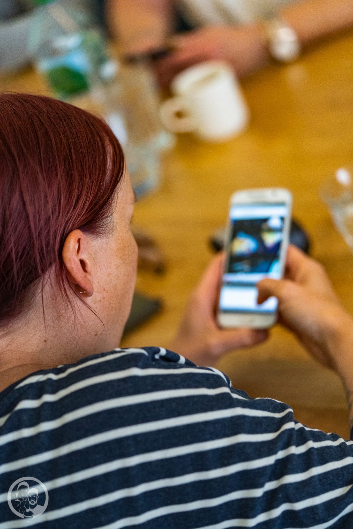 Gin gebeizter Thunfisch 22 foodbloghouse nl 49 | Heute schreibe ich euch aus unserem Food.Blog.House. in den Niederlanden. Hier verbringen wir ein Wochenende mit liebgewonnen Foodblogger-Kollegen und wir verwöhnen uns selber mit einem 10-Gänge-Menü! Wir sind für den Fischgang zuständig und haben lange getüftelt über unser Gericht für diesen besonderen Tag. In Gin gebeizter Thunfisch mit Wasabipüree und Pak Choi - klingt doch nach einer guten Wahl, oder?!