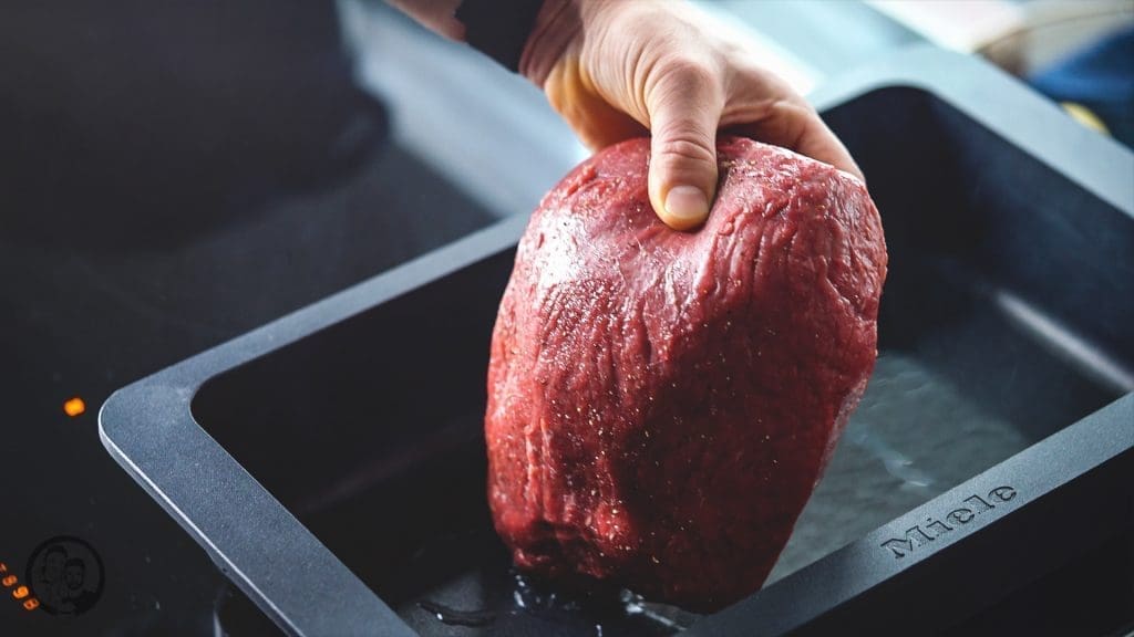 Rinderbraten im Bräter im Kombi-Dampfgarer