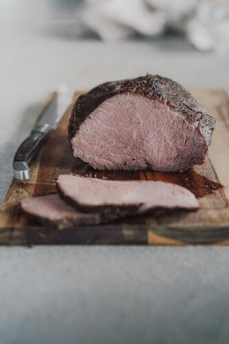 Saftiger Rinderbraten angeschnitten aus dem Kombi-Dampfgarer