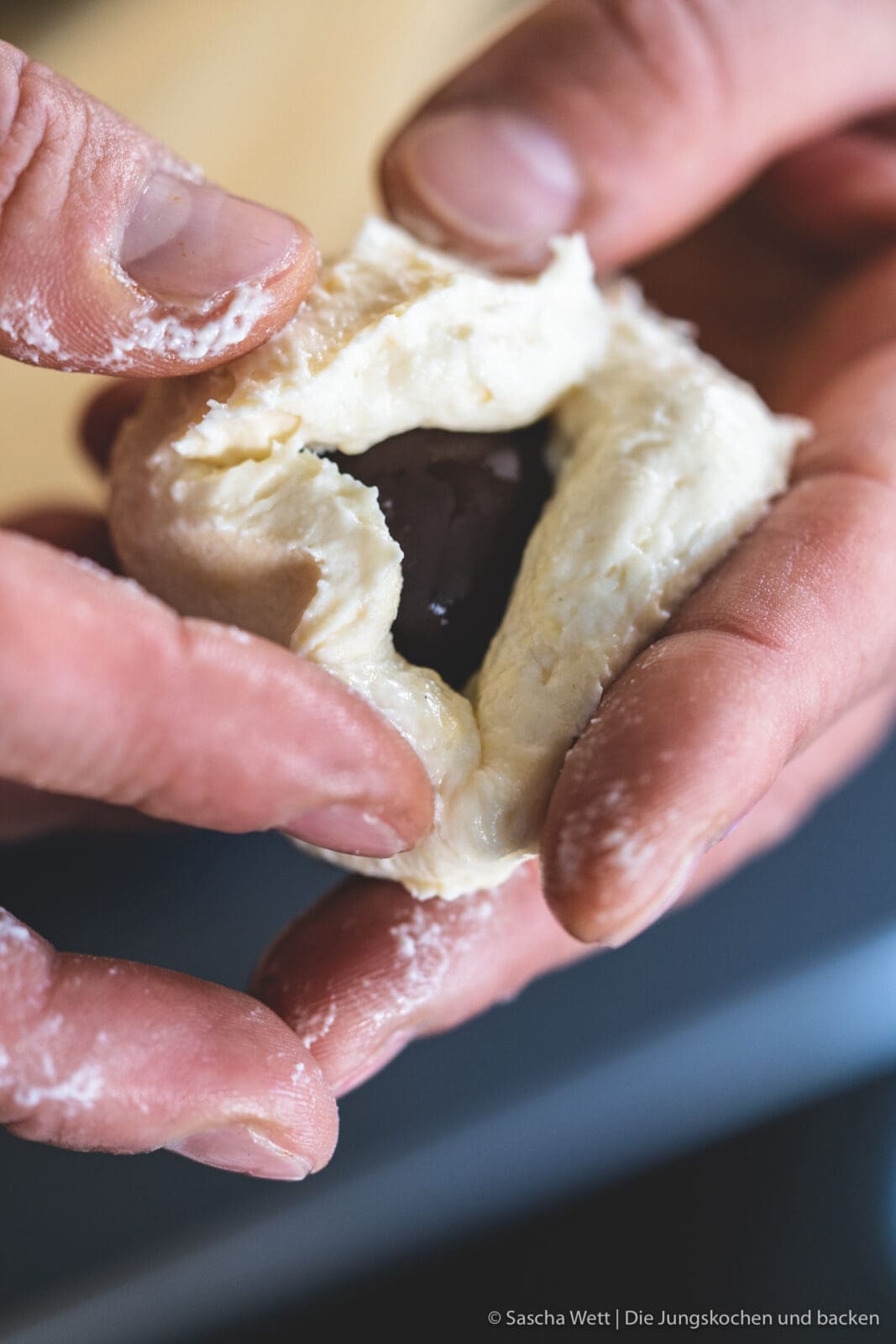 Mozartknödel 3 Mozartknoedel miele dampfgarer 3 | Heute haben wir für euch ein Mozartknödel Rezept aus Österreich mitgebracht, das wir unbedingt selber einmal umsetzen wollte. Wir haben es dort als Dessert gegessen. Aber wer auch bei einem süßen Hauptgang nicht nein sagen kann, der kommt bei unseren Mozartknödeln voll auf seine Kosten.