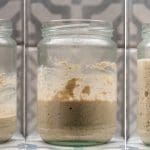 Sauerteig Titel | Manche Rezepte braucht man immer wieder: die perfekte Sauce, ein verlässlicher Teig, ein cremiger Pudding. Wer die Basics beherrscht, kommt in der Küche überall hin.