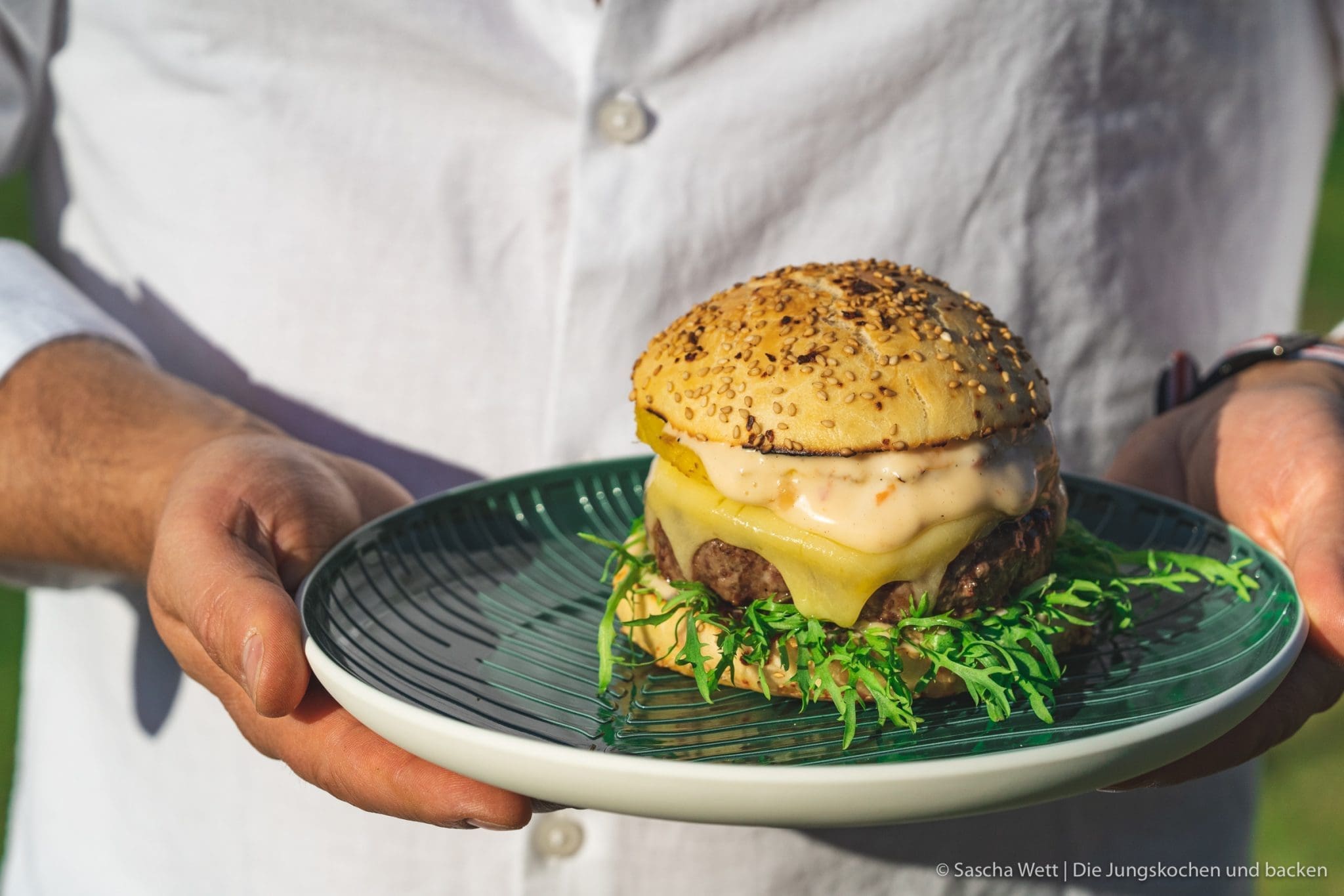 Cheeseburger mit gegrillter Ananas 3 Cheeseburger mit gegrillter Ananas