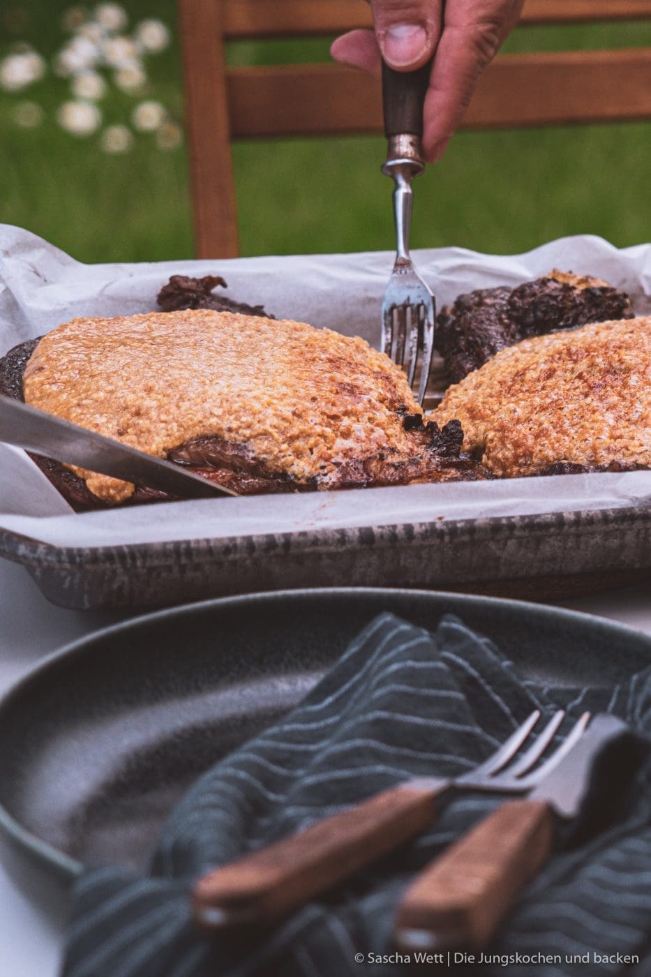 Erdnuss-Butter-Haube auf Entrecôte