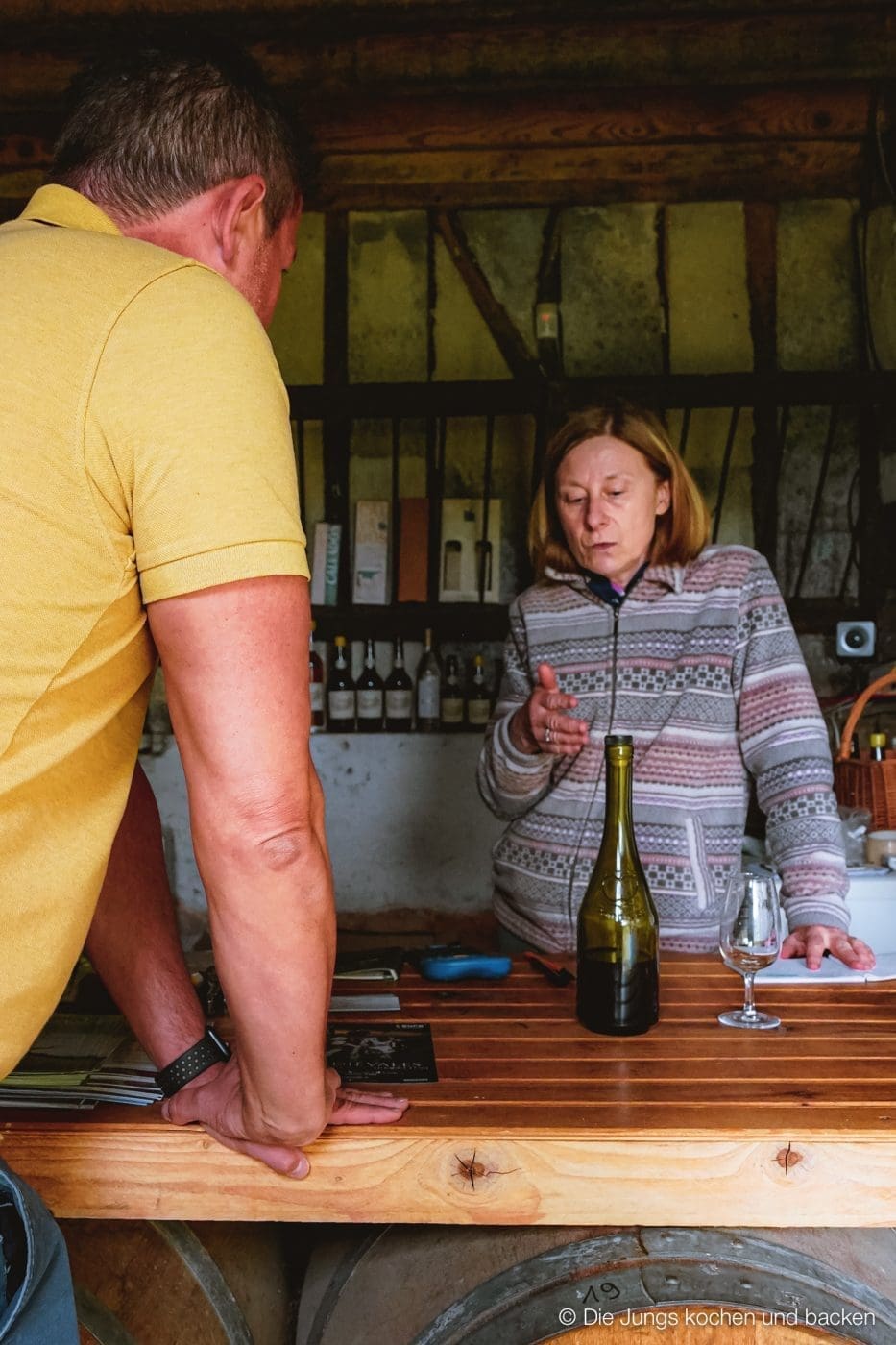 Wohnmobil Etrusco Bretagne 229 | Heute haben wir einen besonderen Reisebericht für euch, denn wir hatten eine absolute Premiere: Reisen mit einem Wohnmobil! 5 Tage lang waren wir unterwegs und unser Ziel war die wunderschöne Smaragdküste in der Bretagne. Hier haben wir es uns kulinarisch richtig gut gehen lassen, tolle Eindrücke gesammelt und vor allem unser schickes Gefährt von Etrusco ausgiebig testen können. In diesem Beitrag nehmen wir euch mit auf unsere Tour: Von unseren persönlichen Highlights, den besten Stellplätzen bis hin zu den unverzichtbaren Genüssen, die die Bretagne zu bieten hat. Also, schnall dich an – los geht’s!