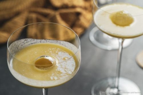 Solero Shot kenwood cookingchef drink 14 | Das heutige Rezept ist auf mehrere Arten etwas Besonderes und liegt uns riesig am Herzen! Dieses Rezept haben wir vor etwas mehr als 2 Jahren einfach total spontan zusammengebastelt. Seitdem ist unser Solero Shot, eines unserer beliebtesten Rezepte bei euch und das bis heute. Außerdem war es eine absolute Premiere und auch der Grund warum wir euch dieses Rezept heute erneut vorstellen. Es war unser erstes Rezept für die Kenwood Cooking Chef Gourmet! Ihr wisst ja, wie sehr wir diese Küchenmaschine lieben und freuen uns, gemeinsam mit Kenwood, euch dieses Rezept frisch und mit etwas überarbeiteter Rezeptur zu präsentieren.