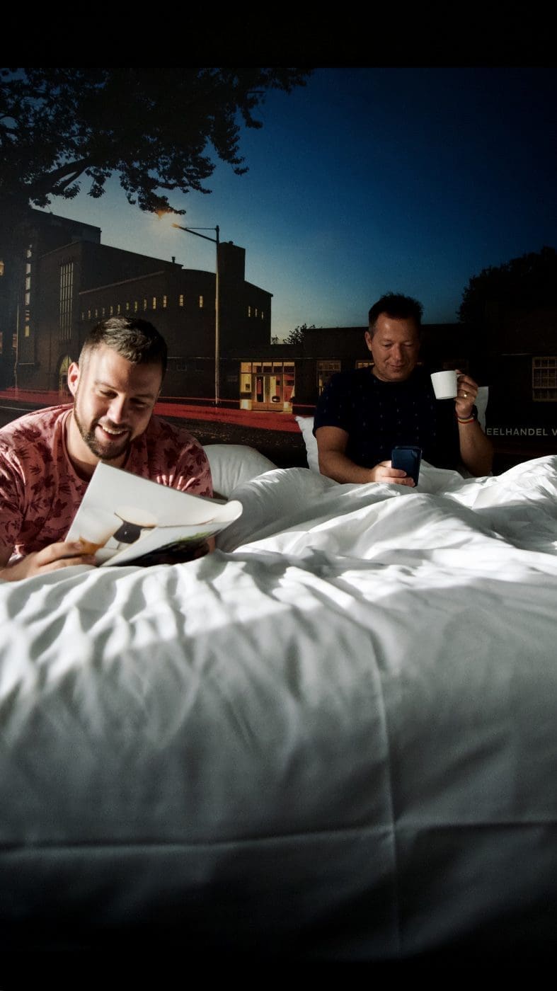 Foodguide Tilburg & Breda - Das Foodie-Paradies nebenan 8 DJU9586 2 | Wenn ihr wie wir im Westen der Republik wohnt, dann werdet ihr das kennen. Der schnellste Weg ans Meer ist der, zur niederländischen Küste! Genau da waren wir auch schon oft mit Freunden, aber das Landesinnere haben wir auch meist weniger beachtet. Dabei gibt es eine super spannende Region und das mal gerade 2 Stunden mit dem Auto entfernt - Brabant. Diese Region in den Niederlanden gilt als das Foodie-Paradies schlechthin und wir haben uns mehr als gefreut, genau diese Aussage einmal auf die Probe zu stellen. Also gibt es heute den ultimativen Foodguide für euch!