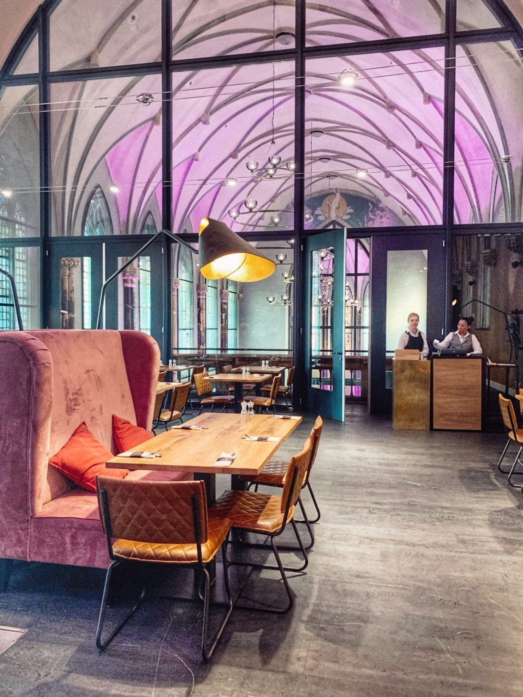 Foodguide Tilburg & Breda - Das Foodie-Paradies nebenan 55 IMG 1042 | Wenn ihr wie wir im Westen der Republik wohnt, dann werdet ihr das kennen. Der schnellste Weg ans Meer ist der, zur niederländischen Küste! Genau da waren wir auch schon oft mit Freunden, aber das Landesinnere haben wir auch meist weniger beachtet. Dabei gibt es eine super spannende Region und das mal gerade 2 Stunden mit dem Auto entfernt - Brabant. Diese Region in den Niederlanden gilt als das Foodie-Paradies schlechthin und wir haben uns mehr als gefreut, genau diese Aussage einmal auf die Probe zu stellen. Also gibt es heute den ultimativen Foodguide für euch!