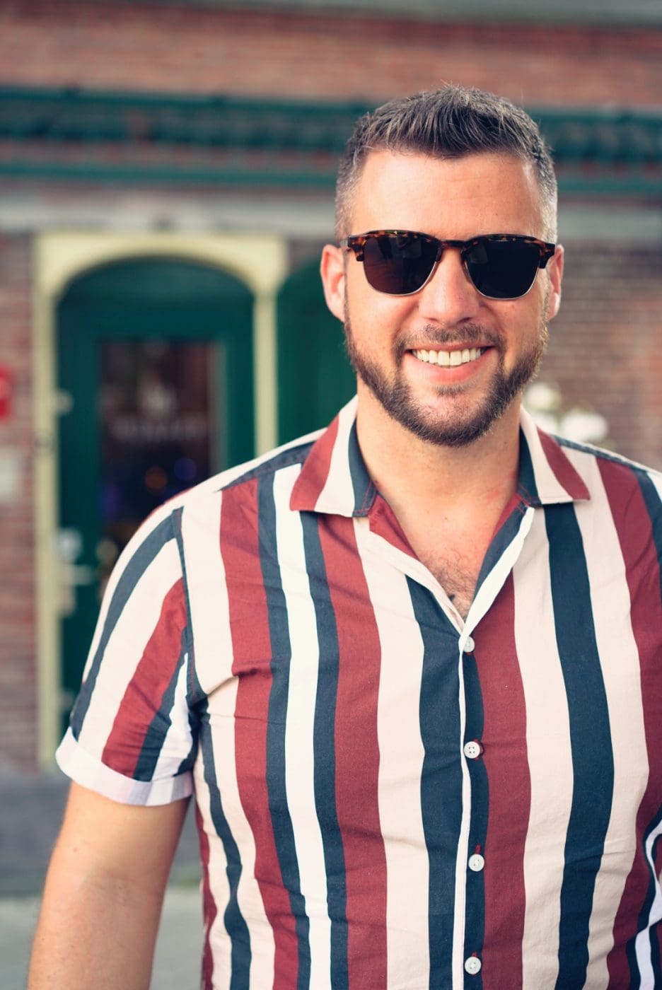 Foodguide Tilburg & Breda - Das Foodie-Paradies nebenan 48 LRG DJU0015 | Wenn ihr wie wir im Westen der Republik wohnt, dann werdet ihr das kennen. Der schnellste Weg ans Meer ist der, zur niederländischen Küste! Genau da waren wir auch schon oft mit Freunden, aber das Landesinnere haben wir auch meist weniger beachtet. Dabei gibt es eine super spannende Region und das mal gerade 2 Stunden mit dem Auto entfernt - Brabant. Diese Region in den Niederlanden gilt als das Foodie-Paradies schlechthin und wir haben uns mehr als gefreut, genau diese Aussage einmal auf die Probe zu stellen. Also gibt es heute den ultimativen Foodguide für euch!