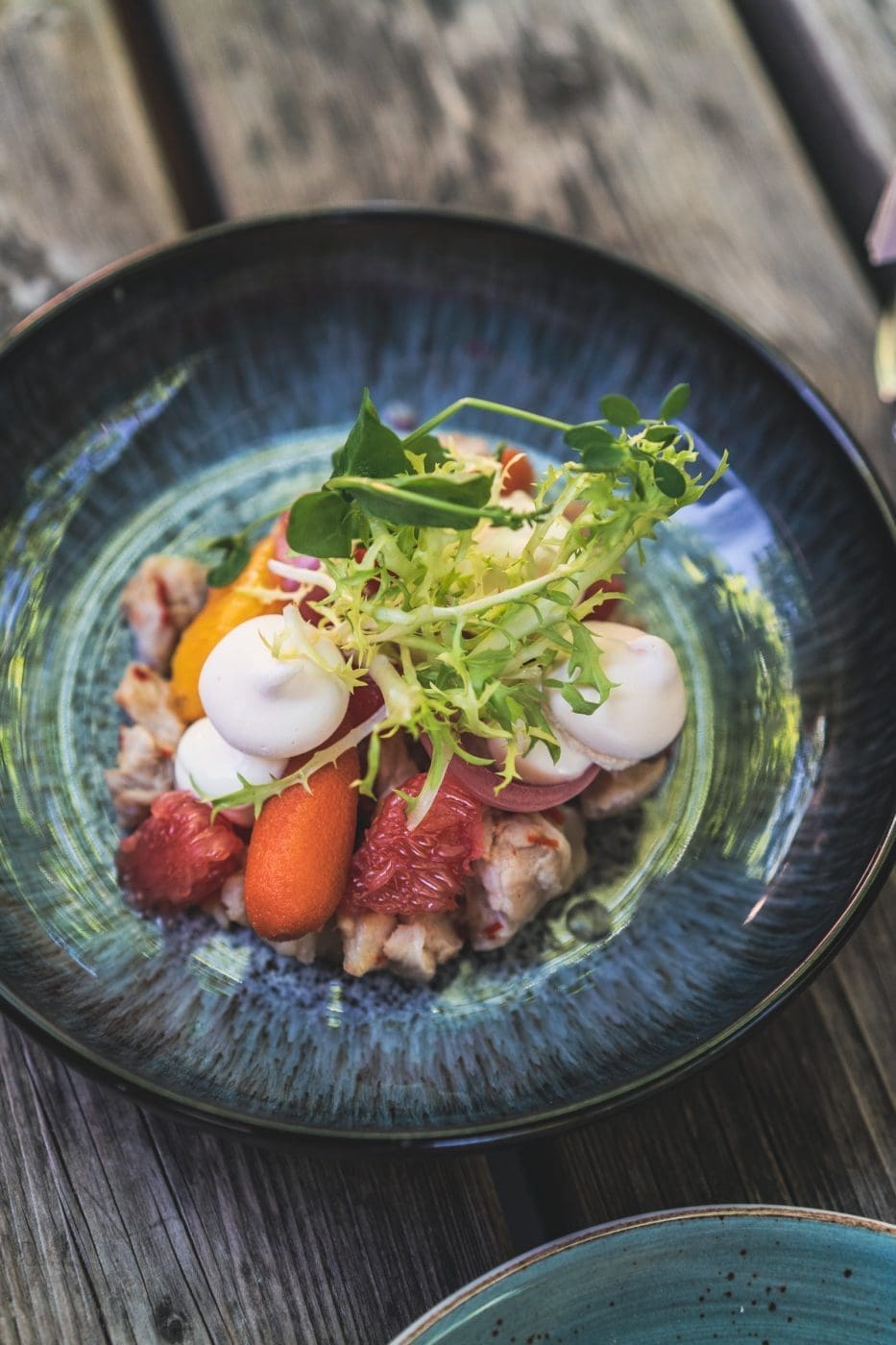 Foodguide Tilburg & Breda - Das Foodie-Paradies nebenan 24 Visit Brabant Tilburg 17 | Wenn ihr wie wir im Westen der Republik wohnt, dann werdet ihr das kennen. Der schnellste Weg ans Meer ist der, zur niederländischen Küste! Genau da waren wir auch schon oft mit Freunden, aber das Landesinnere haben wir auch meist weniger beachtet. Dabei gibt es eine super spannende Region und das mal gerade 2 Stunden mit dem Auto entfernt - Brabant. Diese Region in den Niederlanden gilt als das Foodie-Paradies schlechthin und wir haben uns mehr als gefreut, genau diese Aussage einmal auf die Probe zu stellen. Also gibt es heute den ultimativen Foodguide für euch!