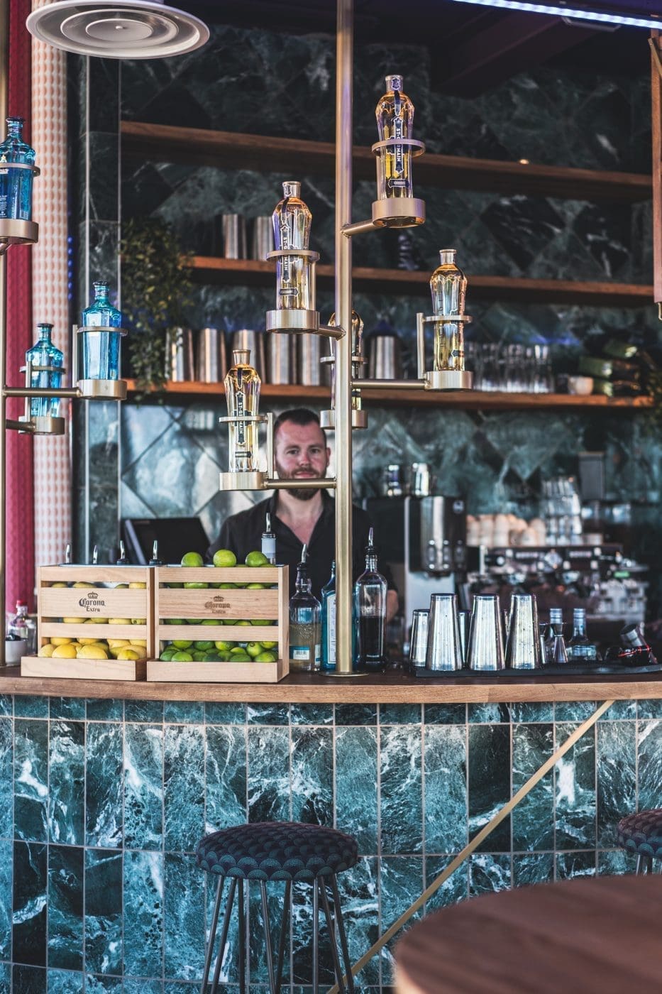 Foodguide Tilburg & Breda - Das Foodie-Paradies nebenan 30 Visit Brabant Tilburg 24 | Wenn ihr wie wir im Westen der Republik wohnt, dann werdet ihr das kennen. Der schnellste Weg ans Meer ist der, zur niederländischen Küste! Genau da waren wir auch schon oft mit Freunden, aber das Landesinnere haben wir auch meist weniger beachtet. Dabei gibt es eine super spannende Region und das mal gerade 2 Stunden mit dem Auto entfernt - Brabant. Diese Region in den Niederlanden gilt als das Foodie-Paradies schlechthin und wir haben uns mehr als gefreut, genau diese Aussage einmal auf die Probe zu stellen. Also gibt es heute den ultimativen Foodguide für euch!