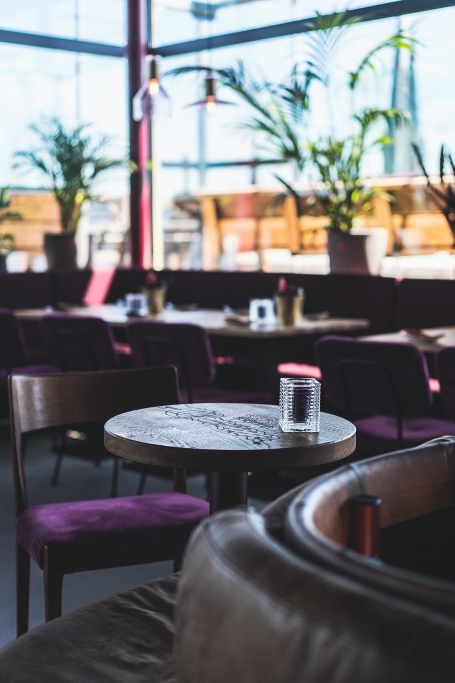 Foodguide Tilburg & Breda - Das Foodie-Paradies nebenan 31 Visit Brabant Tilburg 25 | Wenn ihr wie wir im Westen der Republik wohnt, dann werdet ihr das kennen. Der schnellste Weg ans Meer ist der, zur niederländischen Küste! Genau da waren wir auch schon oft mit Freunden, aber das Landesinnere haben wir auch meist weniger beachtet. Dabei gibt es eine super spannende Region und das mal gerade 2 Stunden mit dem Auto entfernt - Brabant. Diese Region in den Niederlanden gilt als das Foodie-Paradies schlechthin und wir haben uns mehr als gefreut, genau diese Aussage einmal auf die Probe zu stellen. Also gibt es heute den ultimativen Foodguide für euch!