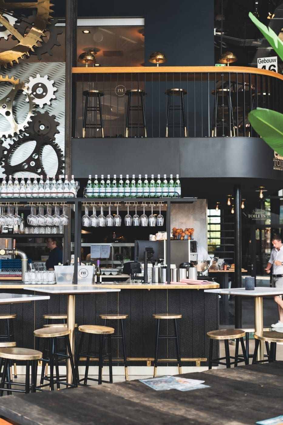 Foodguide Tilburg & Breda - Das Foodie-Paradies nebenan 37 Visit Brabant Tilburg 32 | Wenn ihr wie wir im Westen der Republik wohnt, dann werdet ihr das kennen. Der schnellste Weg ans Meer ist der, zur niederländischen Küste! Genau da waren wir auch schon oft mit Freunden, aber das Landesinnere haben wir auch meist weniger beachtet. Dabei gibt es eine super spannende Region und das mal gerade 2 Stunden mit dem Auto entfernt - Brabant. Diese Region in den Niederlanden gilt als das Foodie-Paradies schlechthin und wir haben uns mehr als gefreut, genau diese Aussage einmal auf die Probe zu stellen. Also gibt es heute den ultimativen Foodguide für euch!