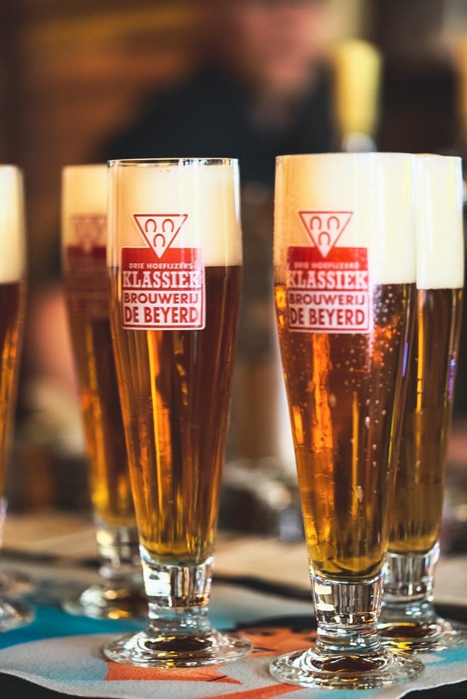 Foodguide Tilburg & Breda - Das Foodie-Paradies nebenan 75 Visit Brabant Tilburg 33 2 | Wenn ihr wie wir im Westen der Republik wohnt, dann werdet ihr das kennen. Der schnellste Weg ans Meer ist der, zur niederländischen Küste! Genau da waren wir auch schon oft mit Freunden, aber das Landesinnere haben wir auch meist weniger beachtet. Dabei gibt es eine super spannende Region und das mal gerade 2 Stunden mit dem Auto entfernt - Brabant. Diese Region in den Niederlanden gilt als das Foodie-Paradies schlechthin und wir haben uns mehr als gefreut, genau diese Aussage einmal auf die Probe zu stellen. Also gibt es heute den ultimativen Foodguide für euch!