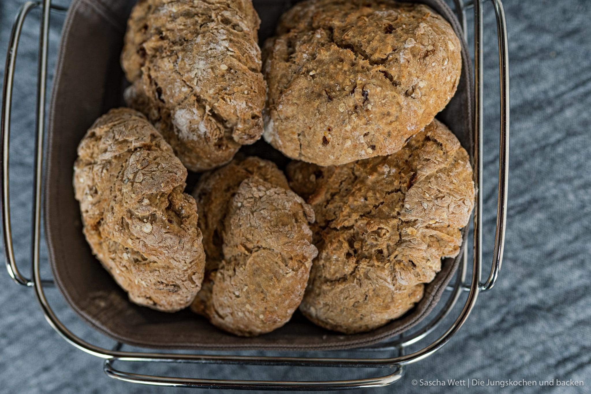 Schnelle Grillbrötchen ohne Hefe