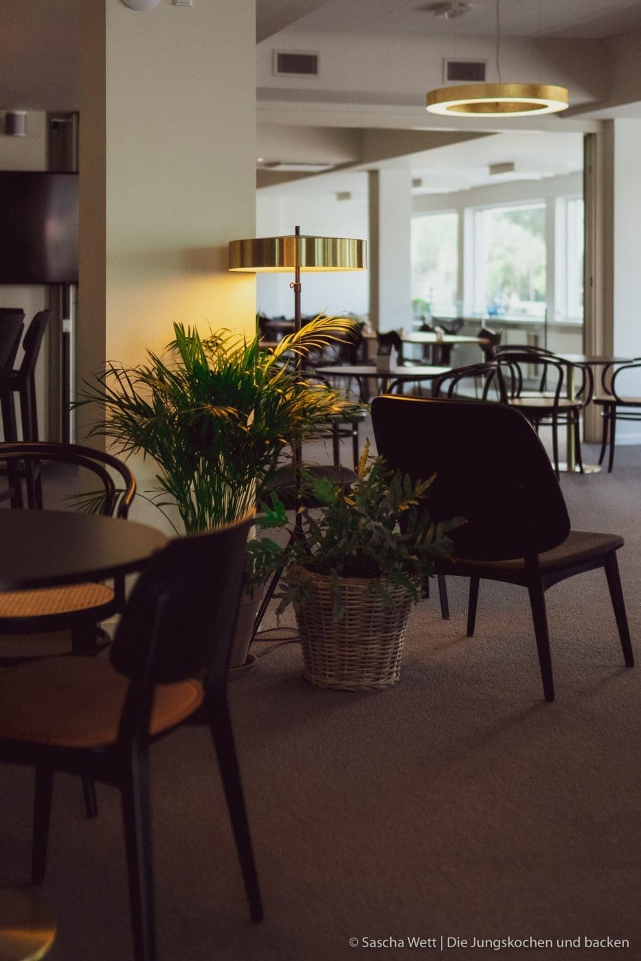 Ein Wochenende in Aalborg | Tour-Guide 5 Aalborg visitdenmark 64 | Dieses Jahr war, was das Reisen angeht, ganz klar von einem Land geprägt - Dänemark! Gleich zweimal hat es uns dieses Jahr in den Norden verschlagen. Nachdem wir die Nordsee im schönen Hvide Sande in vollen Zügen genießen konnten, ging es dieses Mal mehr ins Landesinnere. Die dänische Großstadt Aalborg in Nordjütland galt es zu erkunden. Und wie ihr wisst, gehen bei uns zwei Aspekte immer Hand in Hand. Reisen und Kulinarik. Beide sind für uns eng verbunden, daher ist es selbstverständlich, dass wir euch mit einem Foodguide zu Aalborg versorgen. Was kann man an einem Wochenende in Aalborg erleben? Was sollte man gesehen haben? Und am Wichtigsten, wo solltet ihr gegessen haben?