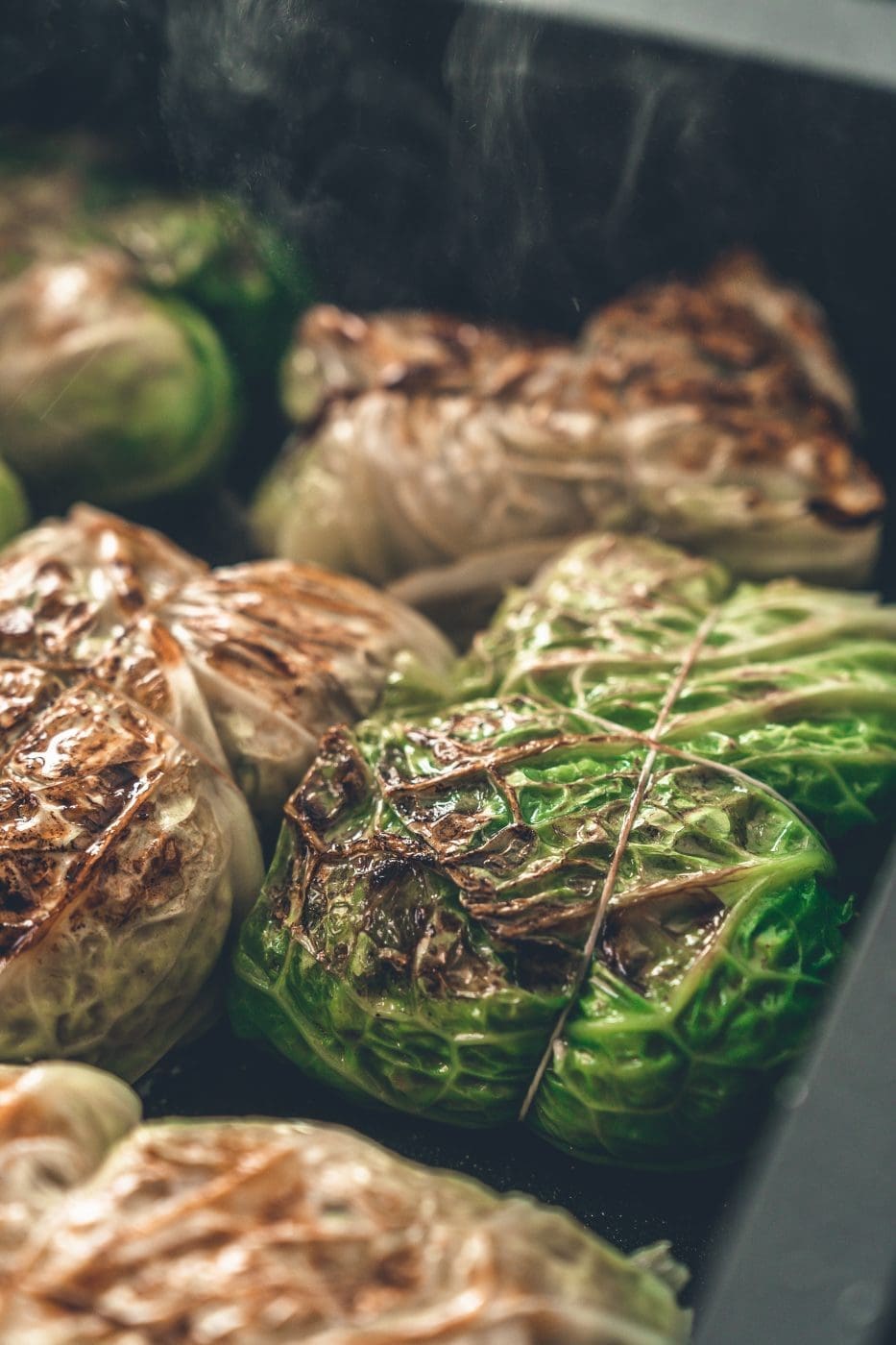 Rezept für eine wahnsinns Wirsingroualde vom Huhn . Eine leckere Kohroulade aus Wirsing und gefüllt mit Geflügelhackfleisch - perfekt bei fettärmerer Ernährung! #lowfat #hähnchen #soulfood #deftig #rezepte