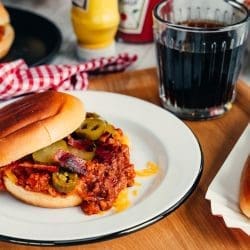 Leckere Sloppy Joes | Das perfekte Rezept für einen schnellen Snack 16 Rezept für Sloppy Joe. Ein amerikanischer Snack, den wir speziell zum Super Bowl zubereitet haben. Schnell und easy gemacht. Perfekter Snack.