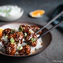 Orange Chicken 1 | Es gibt kaum etwas, das so zuverlässig glücklich macht wie ein Teller Pasta – oder ein cremiges Risotto. Kein Wunder, dass diese Gerichte bei uns ständig auf dem Tisch stehen.