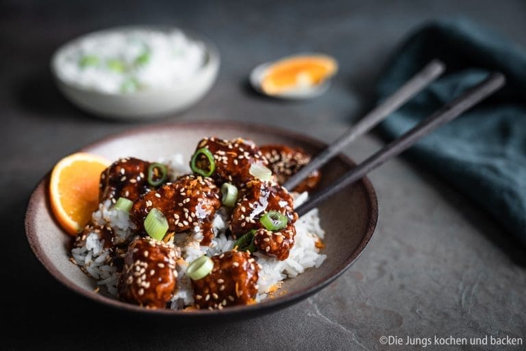 Orange Chicken 1 | Es gibt kaum etwas, das so zuverlässig glücklich macht wie ein Teller Pasta – oder ein cremiges Risotto. Kein Wunder, dass diese Gerichte bei uns ständig auf dem Tisch stehen.