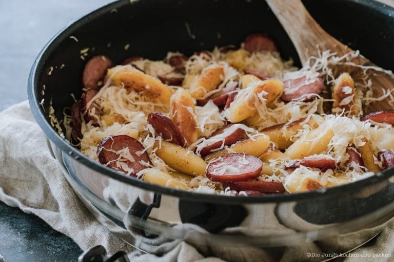 Tefal Pfannengerichte 17 | Es gibt kaum etwas, das so zuverlässig glücklich macht wie ein Teller Pasta – oder ein cremiges Risotto. Kein Wunder, dass diese Gerichte bei uns ständig auf dem Tisch stehen.