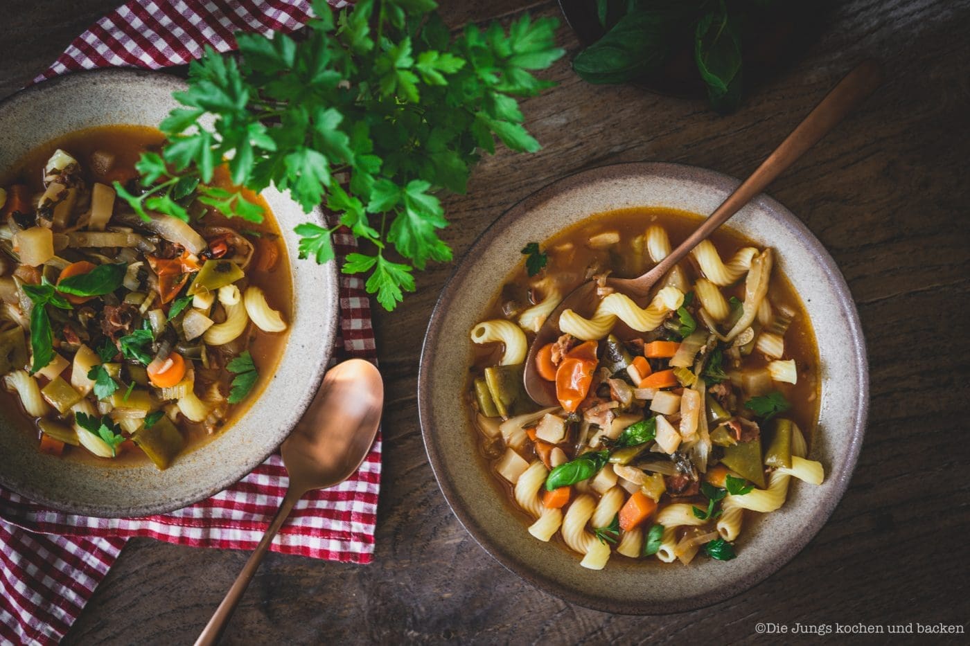 Minestrone auf Teller