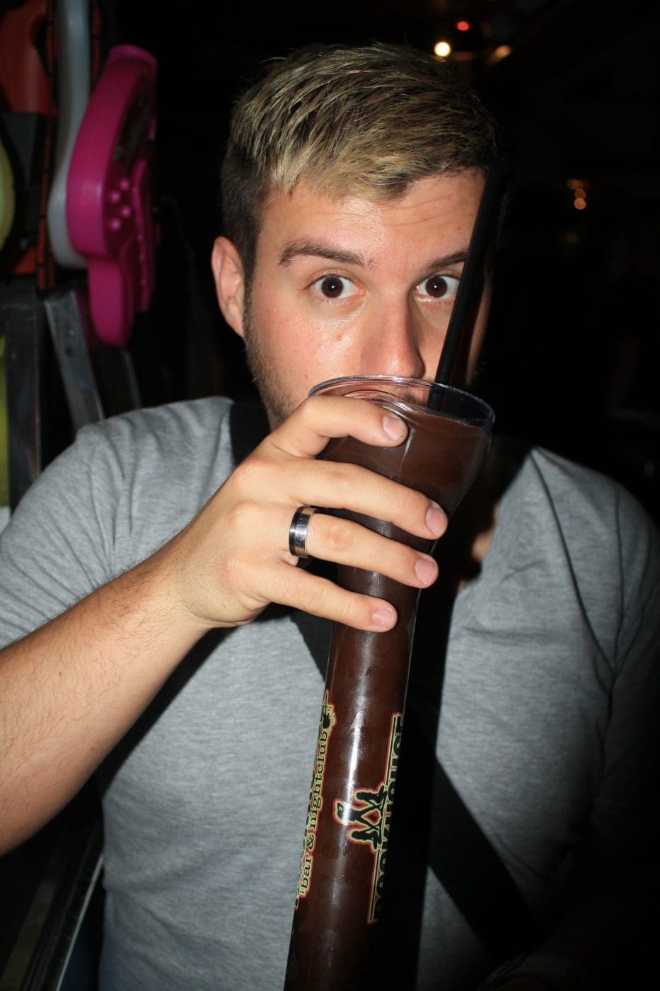 Frozen Old Fashioned 2 IMG 7071 | Heute melde ich mich nochmal nach kurzer Abstinenz zurück. Ich bin momentan beruflich so eingespannt, dass ich Sascha vorübergehend das Feld für unsere Rezeptposts überlassen habe. Aber heute musste ich mir mittags dann doch einmal frei nehmen und ich freue mich schon auf meinen ersten Frozen Old Fashioned, denn heute Abend bekommen wir Besuch.