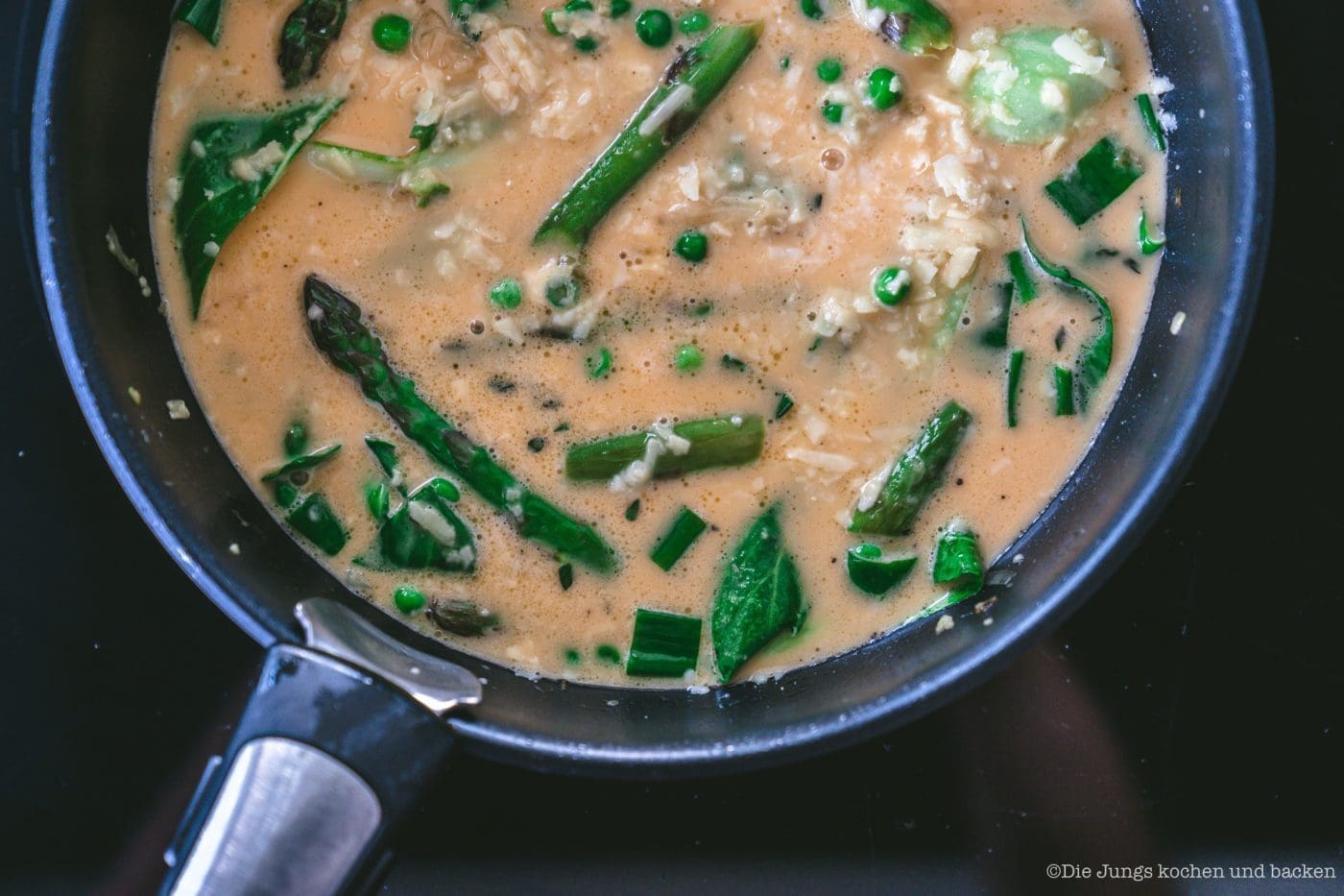 Frittata bevor sie in den Ofen kommt