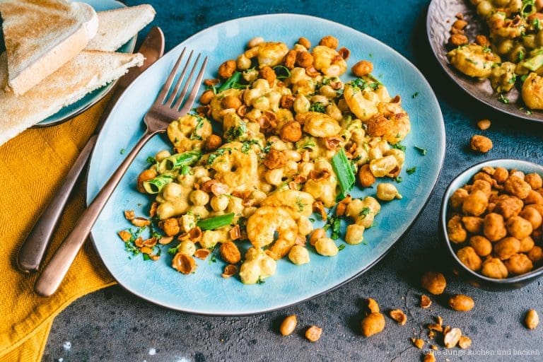 Ballaststoffreiche Rezepte. Unsere Lieblinge mit viel Fiber 7 Kichererbsensalat mir Knusper Erdnüssen ültje 12 | Ballaststoffreiche Rezepte liegen im Trend. Von Linsencurry bis Chia-Pudding, unsere Lieblinge mit viel Fiber und geschätztem Ballaststoffwert pro Portion.
