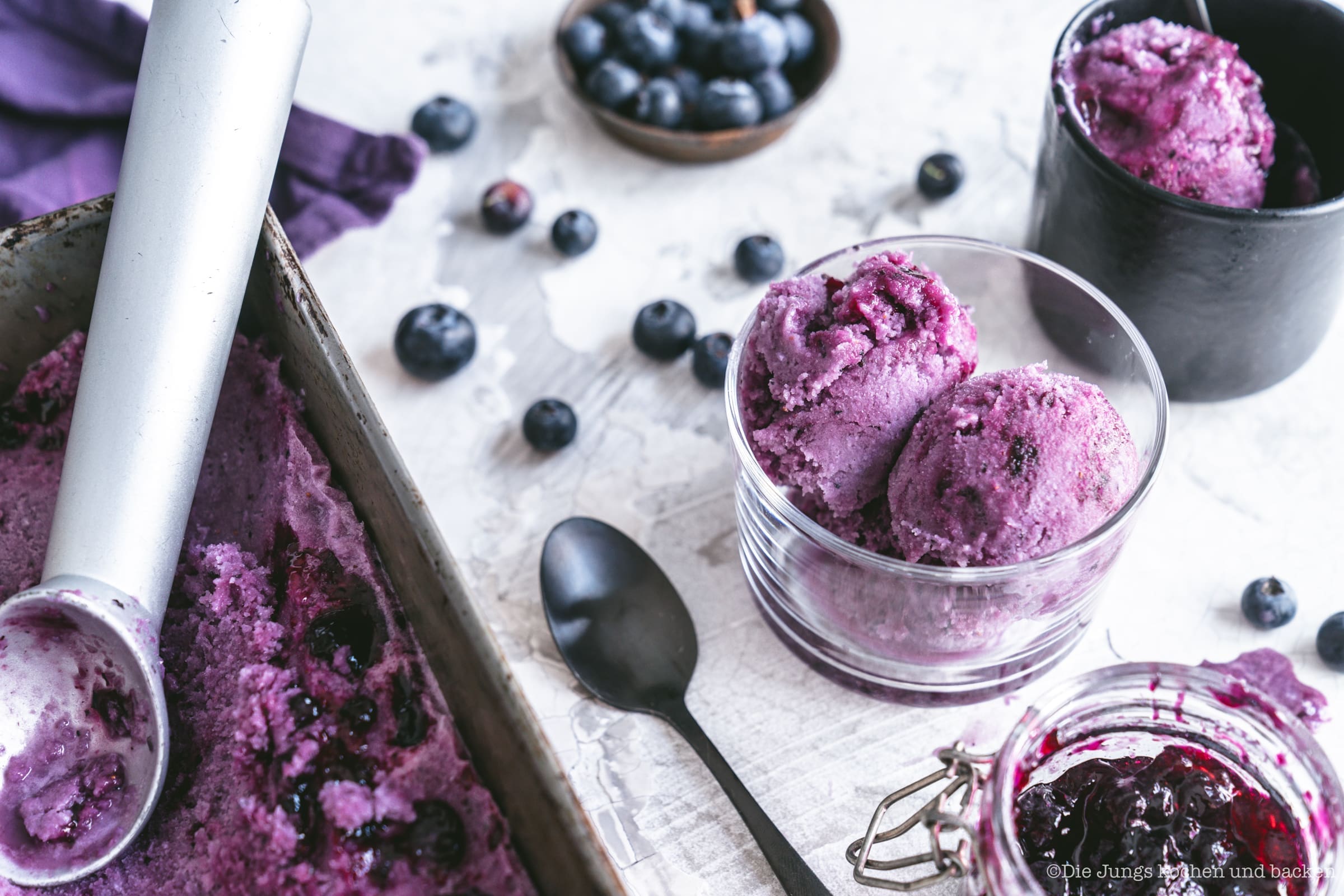 Veganes Kokos-Heidelbeereis 6 Veganes Kokos-Heidelbeereis