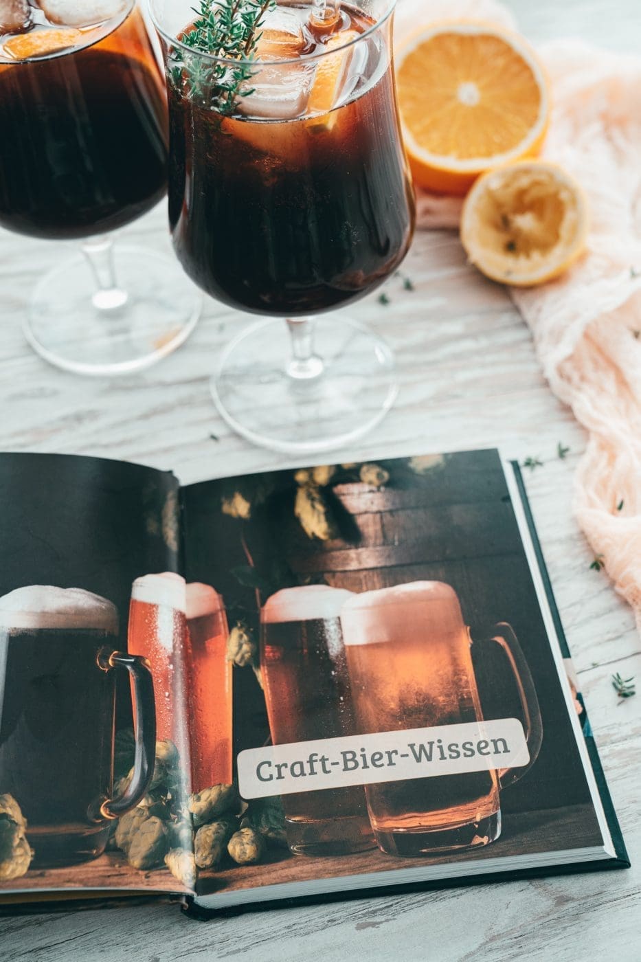 Rezept für einen sagenhaft fruchtigen Biercocktail. Das herb karamellige Imperial Stout und die frische Grapefruit und Orange bieten eine wunderbare Alternative zu Radler & Co.